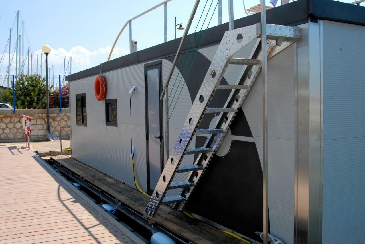 House Boat Luxury Cagliari酒店 外观 照片