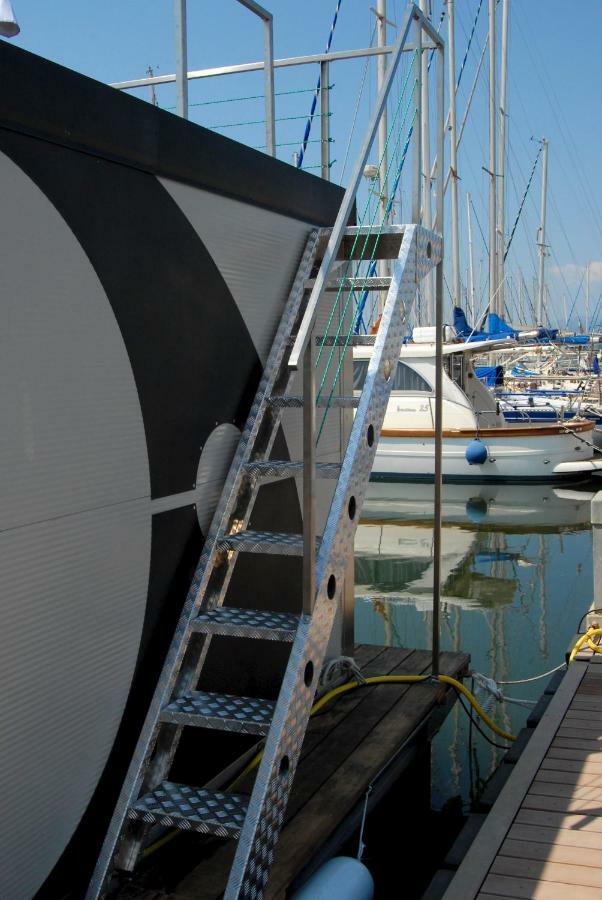 House Boat Luxury Cagliari酒店 外观 照片