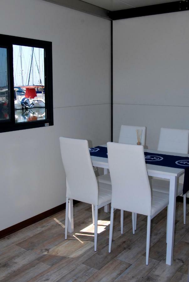 House Boat Luxury Cagliari酒店 外观 照片